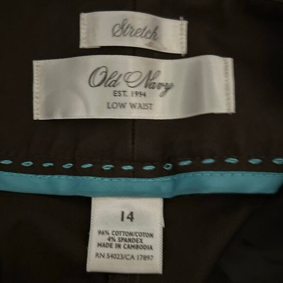 Old Navy Women's Stretch Low Waist Brown Shorts Front Faux Back Pockets Size 14 - Picture 3 of 4